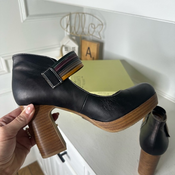 L’Artiste Svetlina Mary Jane Heels Black Leather w/ Fall Floral Embroidery 10.5 - Picture 6 of 8
